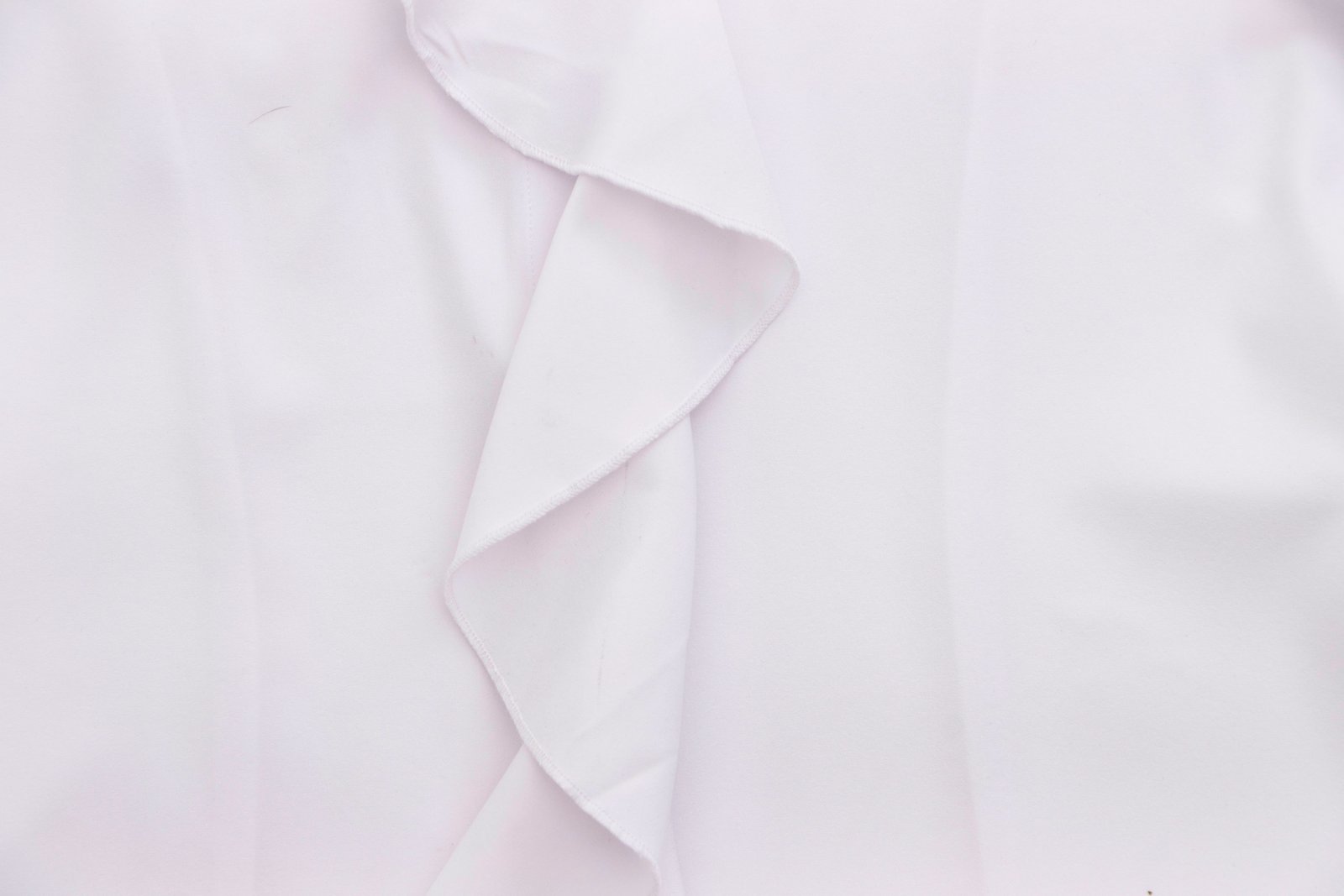 Blusa Blanca Cuello Pañuelo